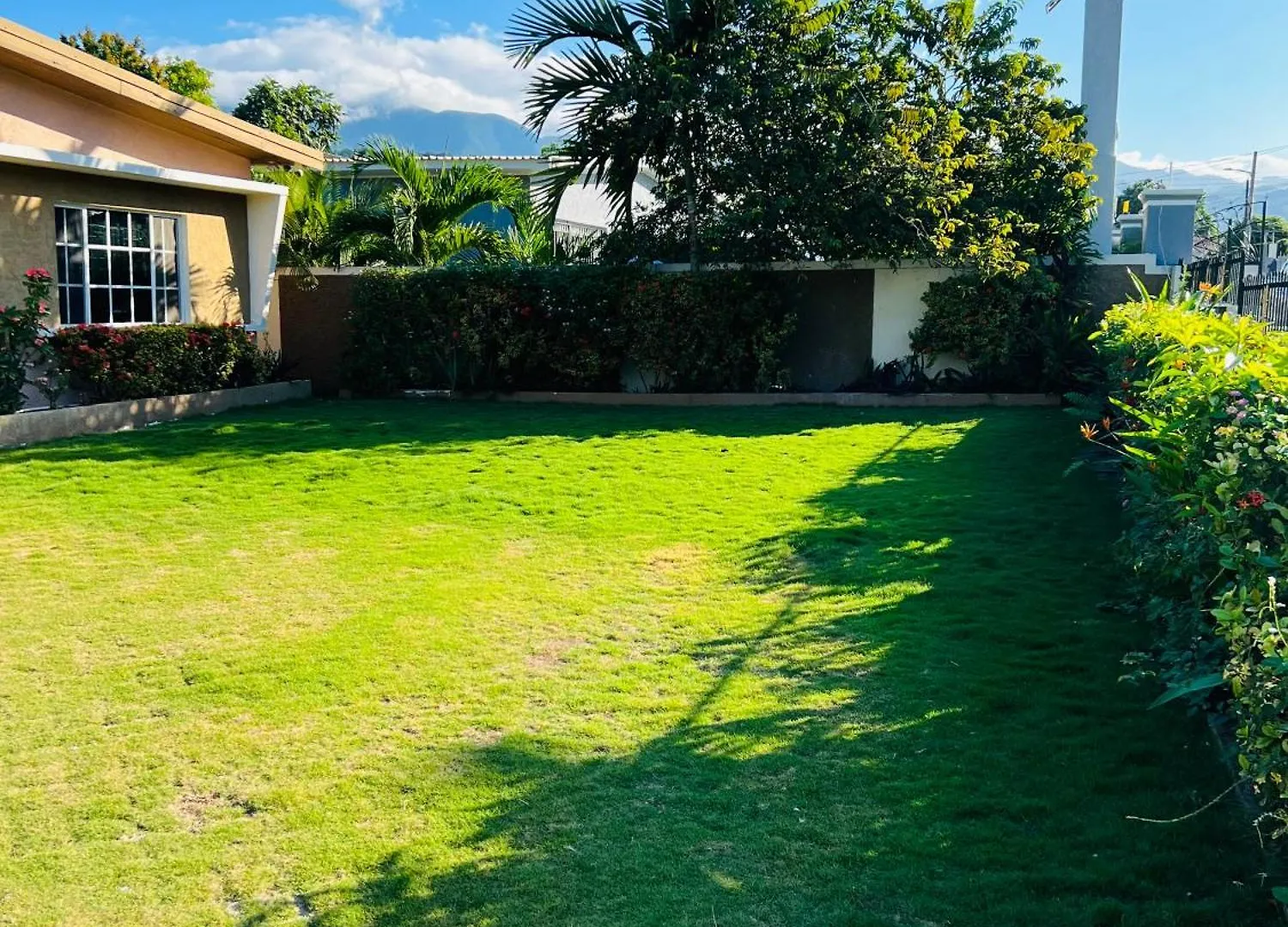 Kingston Vacation Home Two Bedroom Jamaica